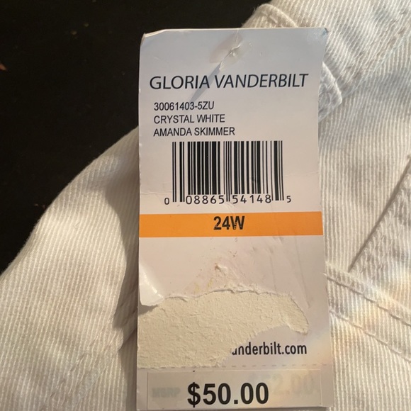 Plus Size Gloria Vanderbilt Amanda Twill Capris - Picture 5 of 5